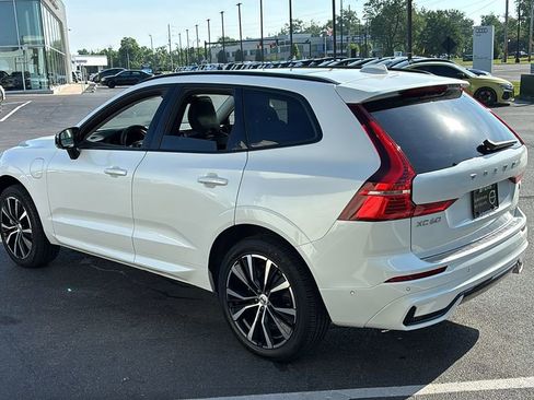 Used 2023 Volvo XC60 T8 Plus w/ Climate Package AWD/4WD image 4