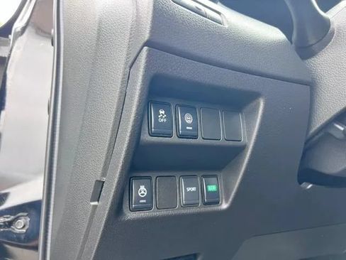 Used 2021 Nissan Rogue Sport SV FWD image 48