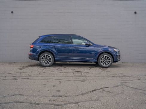 Used 2023 Audi Q7 2.0T Premium Plus w/ Premium Plus Package AWD/4WD image 8