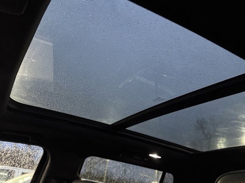 Used 2023 Chevrolet Tahoe Z71 w/ Z71 Off-Road Package image 13