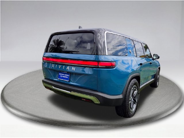 Used 2025 Rivian R1S Adventure Dual AWD/4WD image 13