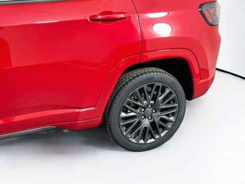 Used 2022 Jeep Compass Limited w/ (RED) Package AWD/4WD image 30