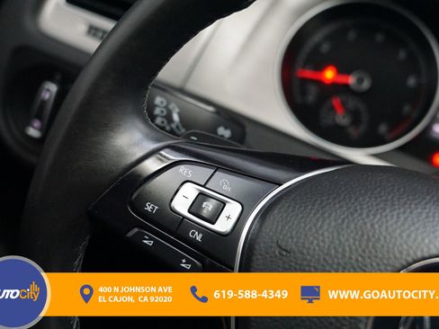 Used 2017 Volkswagen Golf S image 20