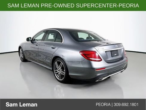 Used 2018 Mercedes-Benz E 300 4MATIC image 5