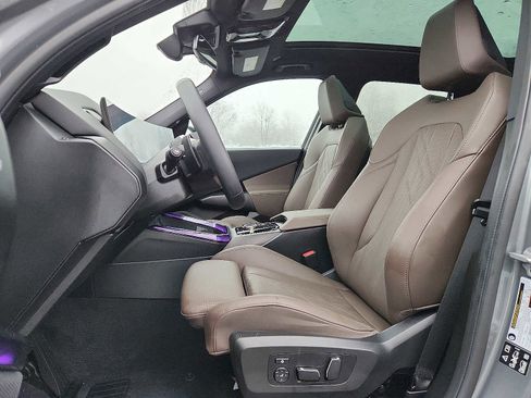 Used 2025 BMW X3 xDrive30i w/ Convenience Package image 13