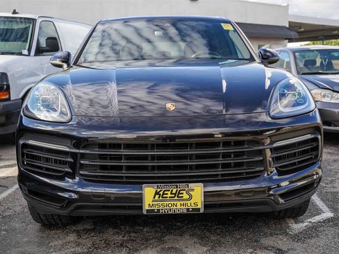 Used 2019 Porsche Cayenne image 2
