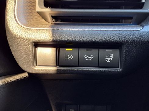 Certified 2025 Toyota Prius LE image 21