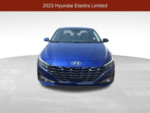 Used 2023 Hyundai Elantra Limited FWD image 2