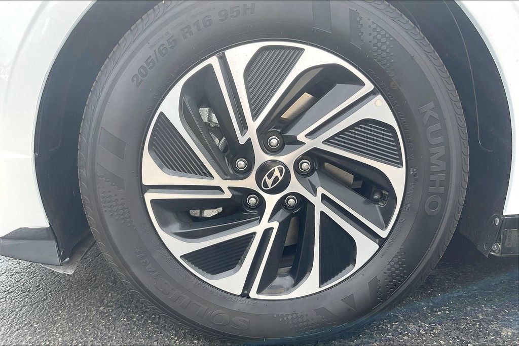 Used 2026 Hyundai Sonata Blue FWD image 8