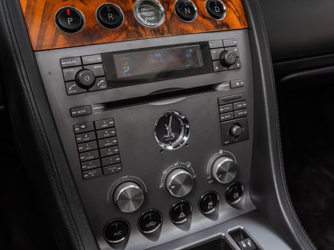 Used 2008 Aston Martin DB9 Volante RWD image 27
