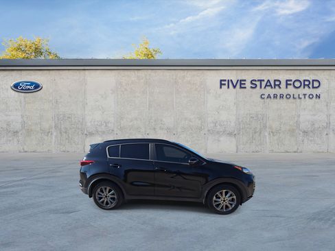 Used 2022 Kia Sportage Nightfall Edition w/ Nighfall AWD Premium Package image 9