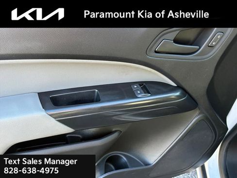 Used 2022 Chevrolet Colorado W/T image 23