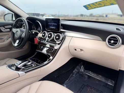 Used 2016 Mercedes-Benz C 300 4MATIC Sedan image 14