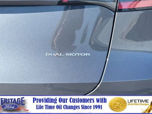 Used 2023 Tesla Model Y Long Range AWD/4WD image 25