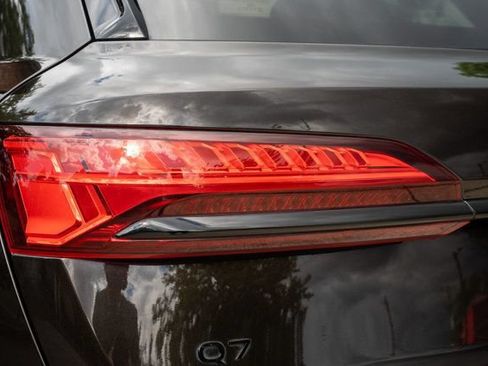 Used 2025 Audi Q7 3.0T Prestige AWD/4WD image 15