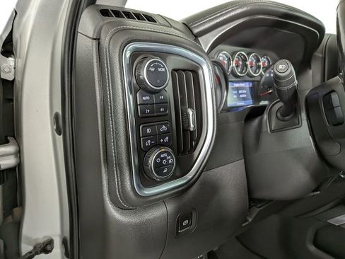 Used 2020 Chevrolet Silverado 1500 LTZ image 18