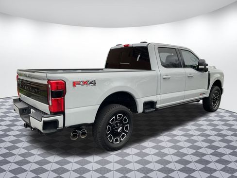 Used 2025 Ford F350 Platinum w/ FX4 Off-Road Package image 3