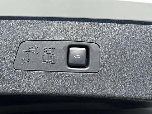 New 2026 Lincoln Corsair Premiere image 12