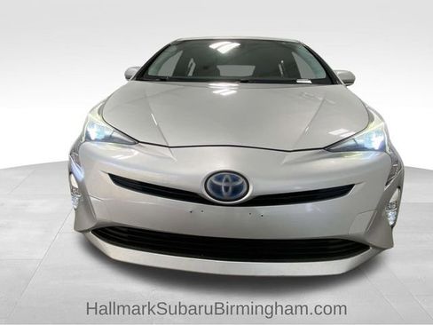 Used 2016 Toyota Prius Four image 7