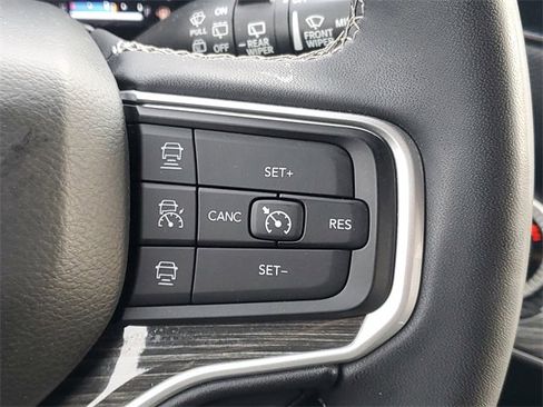 Used 2022 Jeep Wagoneer Series II image 23