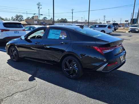 New 2026 Hyundai Elantra Sport FWD image 9