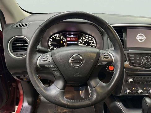 Used 2019 Nissan Pathfinder SL FWD image 23