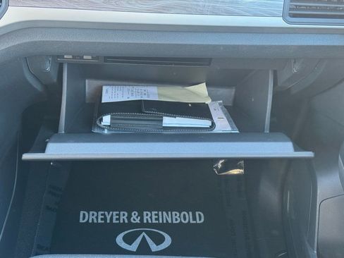 Used 2021 Volkswagen Atlas Cross Sport SE image 22