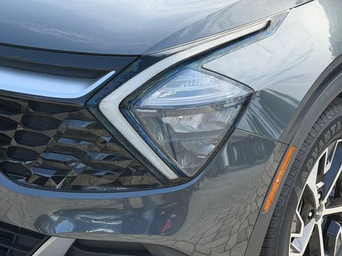 Used 2023 Kia Sportage EX FWD image 12
