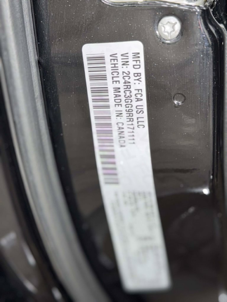 Used 2024 Chrysler Pacifica Limited w/ S Appearance Package AWD/4WD image 20