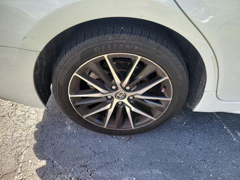 Used 2023 Toyota Camry SE FWD image 8