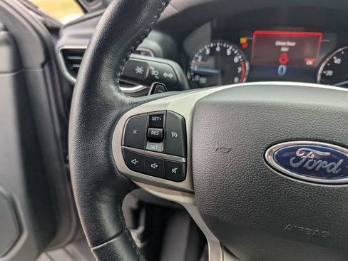 Used 2021 Ford Explorer XLT w/ Equipment Group 202A image 18