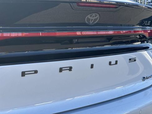 Used 2024 Toyota Prius XLE image 11