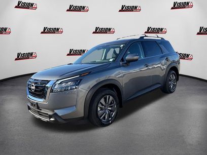 New 2025 Nissan Pathfinder SV