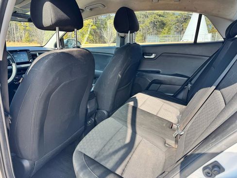 Used 2019 Kia Rio S image 17
