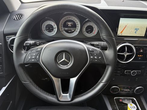 Used 2015 Mercedes-Benz GLK 350 2WD image 24