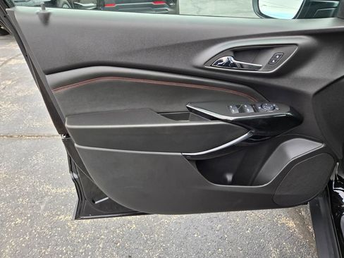 New 2026 Chevrolet Trax RS w/ Sunroof Package image 20