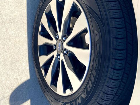 Used 2016 Subaru Outback 2.5i Limited image 10