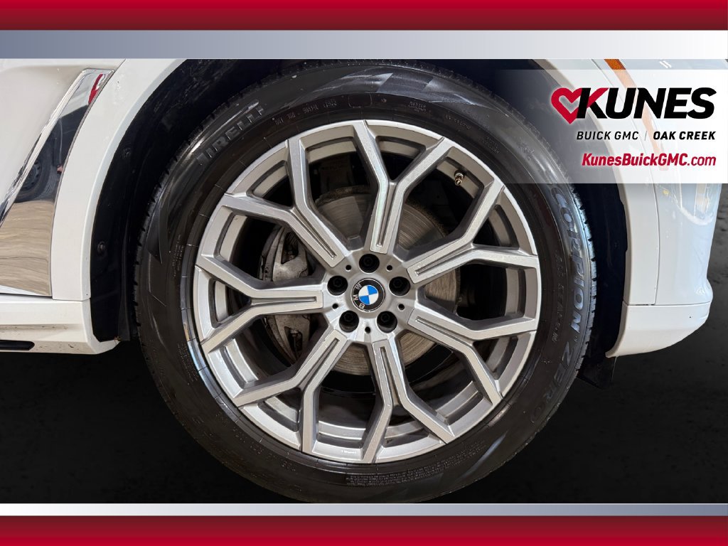 Used 2022 BMW X7 xDrive40i w/ Cold Weather Package AWD/4WD image 10