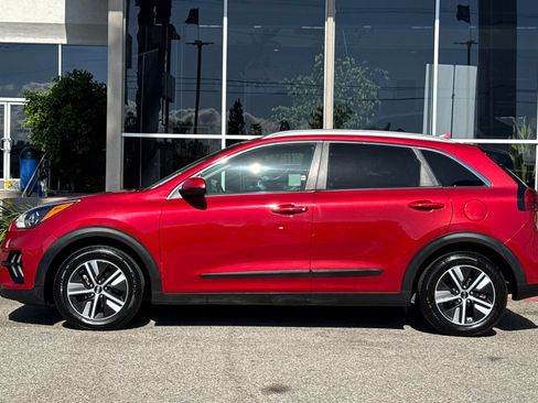 Used 2020 Kia Niro LXS FWD image 7