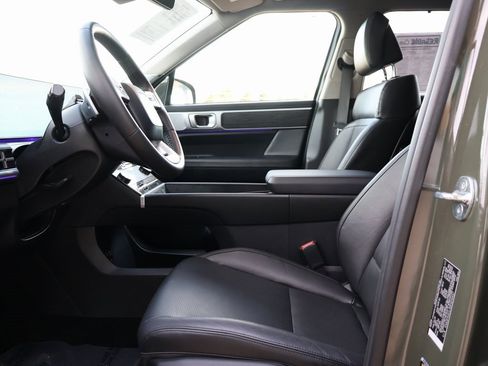 Used 2024 Hyundai Santa Fe Limited image 25