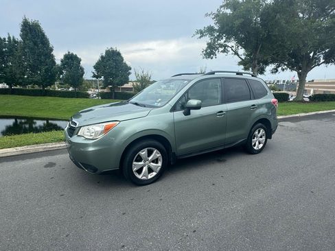 Used 2014 Subaru Forester 2.5i Premium w/ Protection Package #1 AWD/4WD image 6