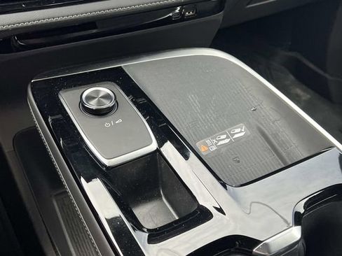 Used 2026 Buick Enclave Sport Touring w/ Power Package AWD/4WD image 27