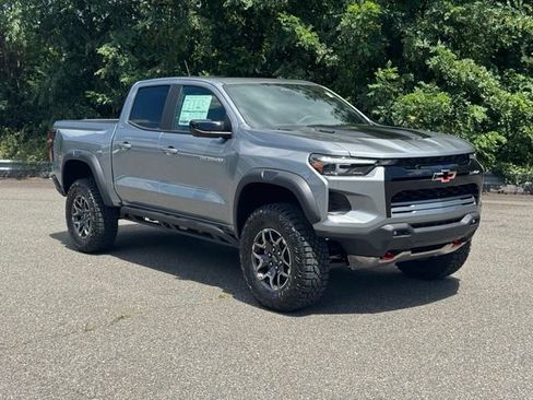 New 2026 Chevrolet Colorado ZR2 w/ Technology Package AWD/4WD image 9