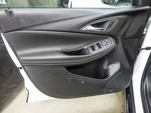 Used 2024 Buick Encore GX Sport Touring image 21