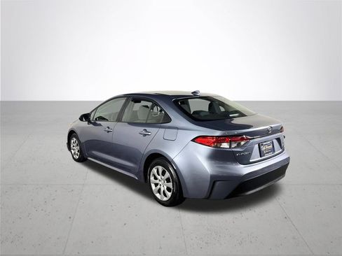 Used 2025 Toyota Corolla LE FWD image 8