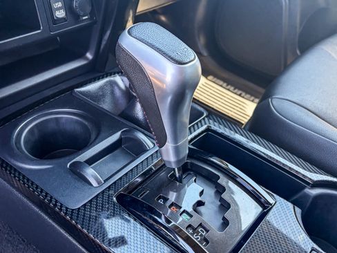 Used 2019 Toyota 4Runner TRD Off-Road Premium AWD/4WD image 19