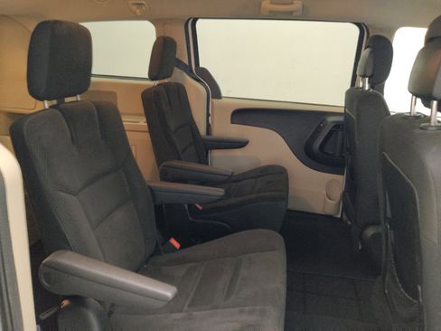 Used 2017 Dodge Grand Caravan SE w/ Power Window Group FWD image 19