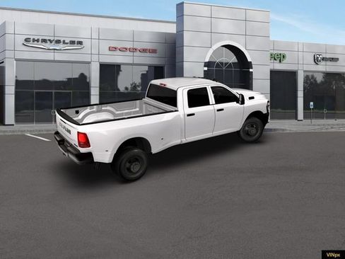 New 2026 RAM 3500 Tradesman AWD/4WD image 4