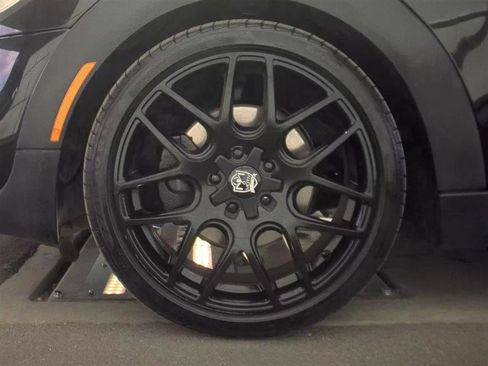 Used 2017 MINI Cooper S image 9