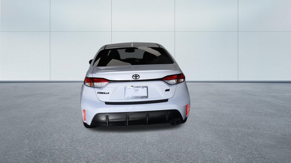 Used 2025 Toyota Corolla SE FWD image 4